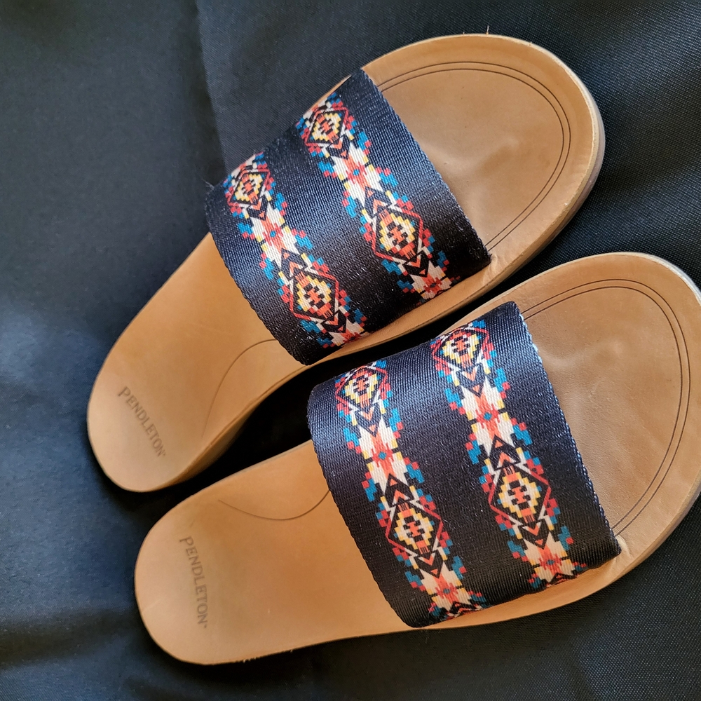 Pendleton Women's Carico Lake Slide Sandals